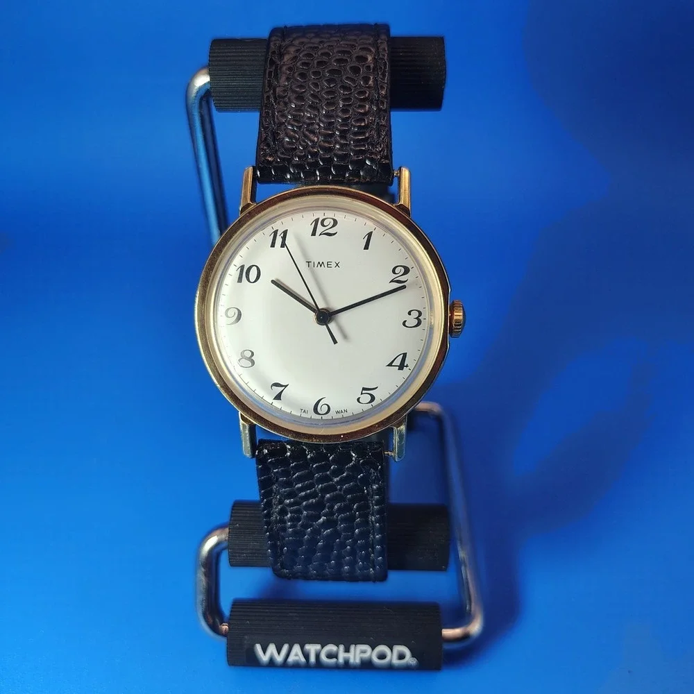 Vintage 1978 Timex Mechanical Wind Gold Tone 39mm Mens Dress Watch Restored‎